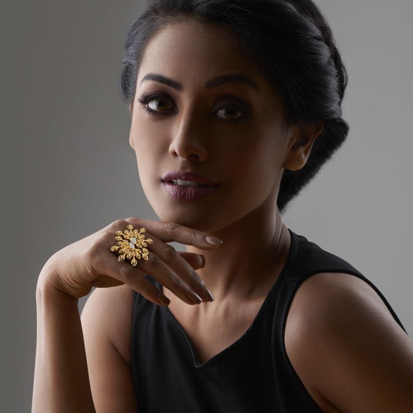 The Karika statement Ring - image 3