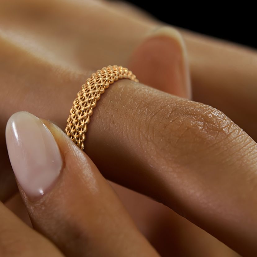 The Wovelle Band Ring - image 6