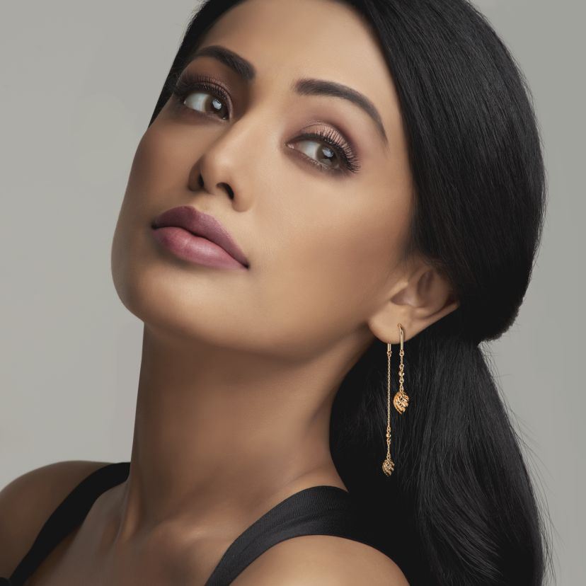 The Zinraka Sui Dhaga Earrings - image 3